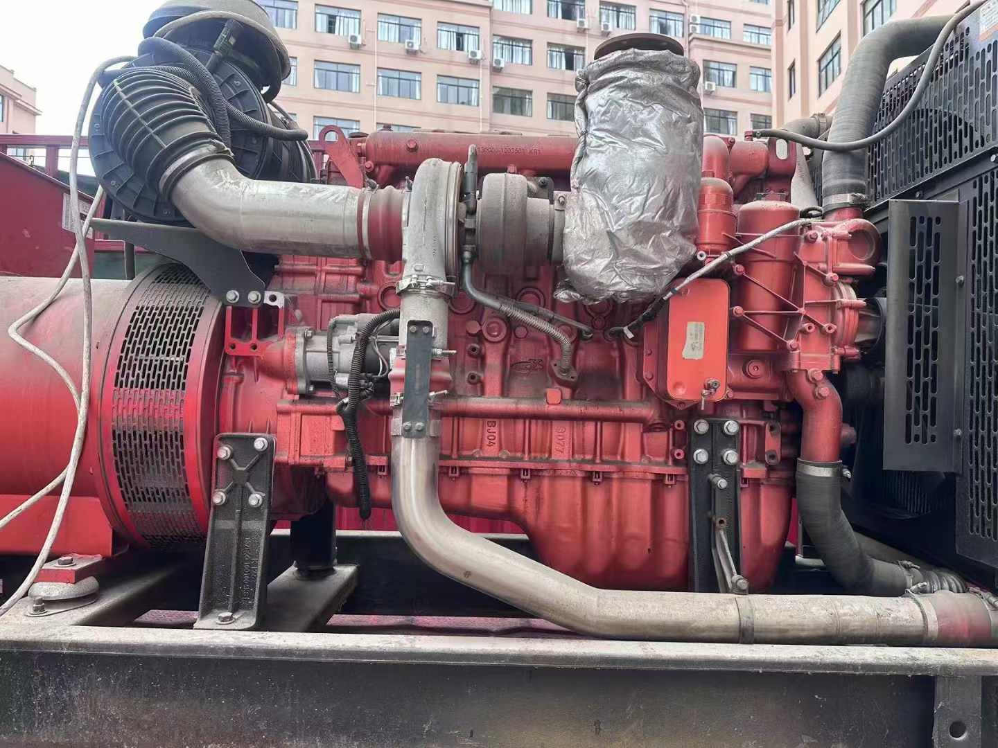 新密如何选择适合 600kW 柴油发电机组的过载保护器?